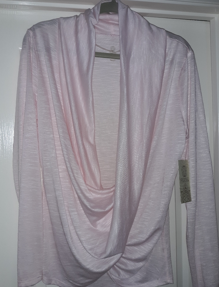 NWT- Pink Fluff Color Wrap